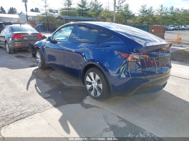 2021 TESLA MODEL Y 5YJYGDEEXMF251609 Photo 2