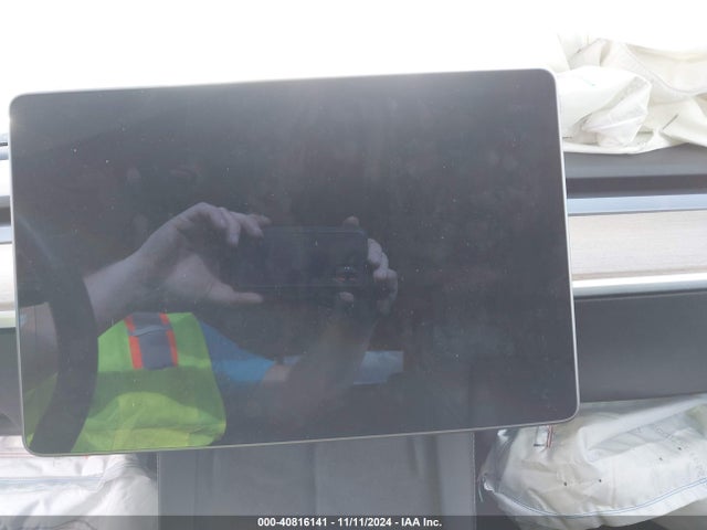 2021 TESLA MODEL Y 5YJYGDEEXMF251609 Photo 6