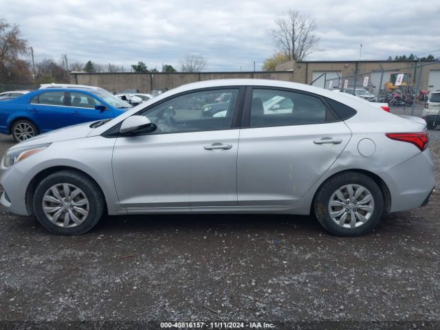 3KPC24A39JE034678 Hyundai ACCENT SE