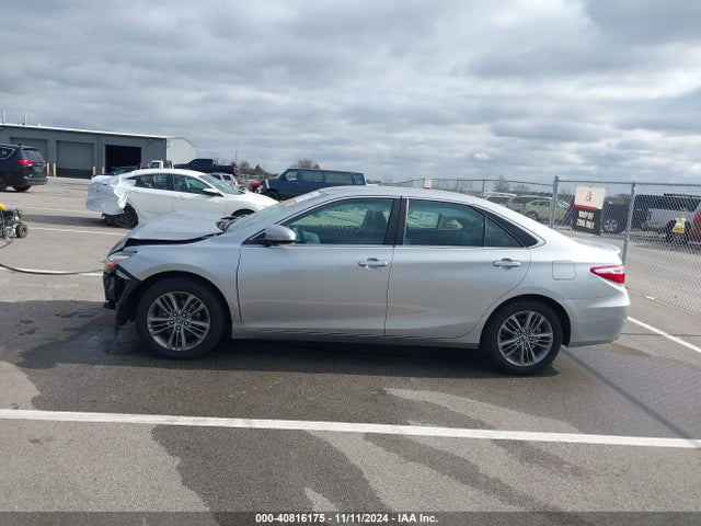 4T1BF1FK3GU116961 Toyota CAMRY SE