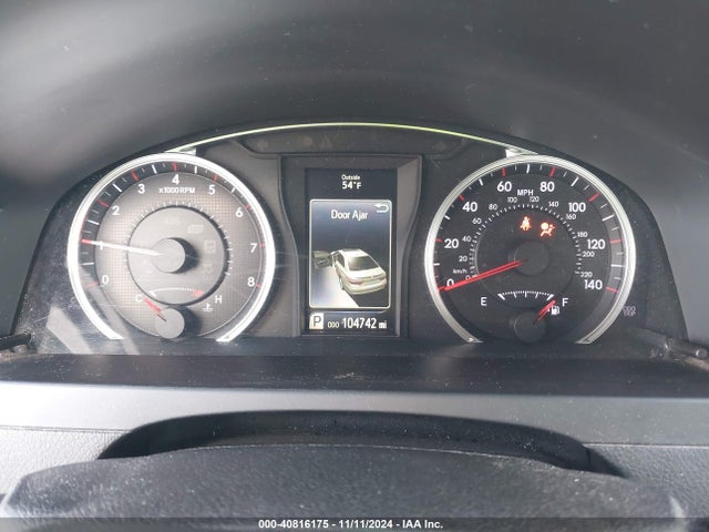 4T1BF1FK3GU116961 Toyota CAMRY SE