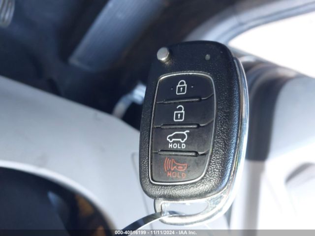 KM8J3CA47JU615794 Hyundai TUCSON SEL