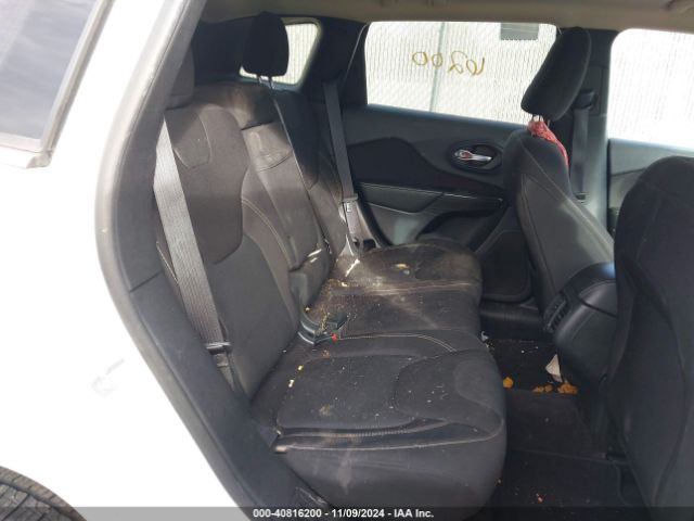 1C4PJMCB1GW260818 Jeep Cherokee Latitude