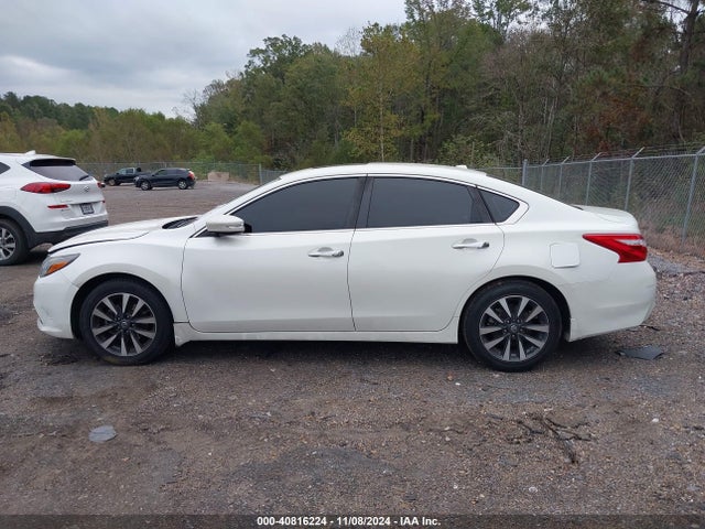 1N4AL3AP7HC120659 Nissan Altima 2.5 Sl