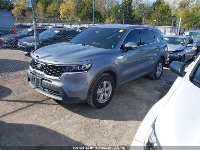 KIA SORENTO LX 2021 5XYRGDLC3MG017343 Image 2
