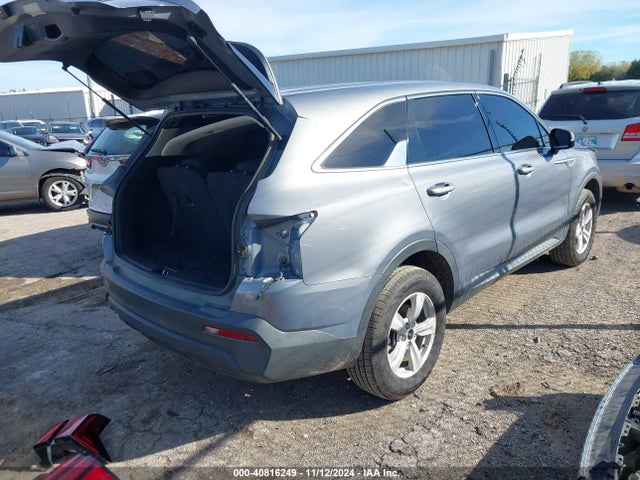 KIA SORENTO LX 2021 5XYRGDLC3MG017343 Image 4