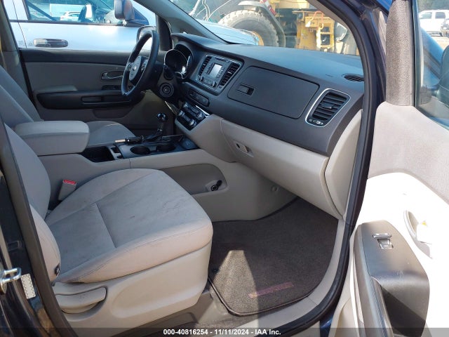 KIA SEDONA LX 2016 KNDMB5C18G6119547 Image 5