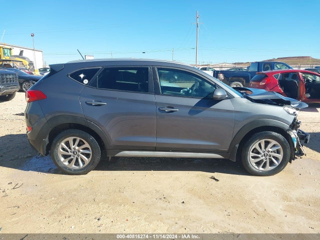 Hyundai TUCSON SE 2017 KM8J33A41HU552220 Image 14