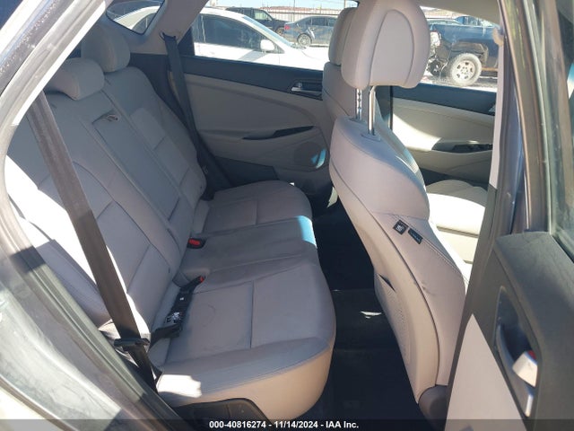Hyundai TUCSON SE 2017 KM8J33A41HU552220 Image 8