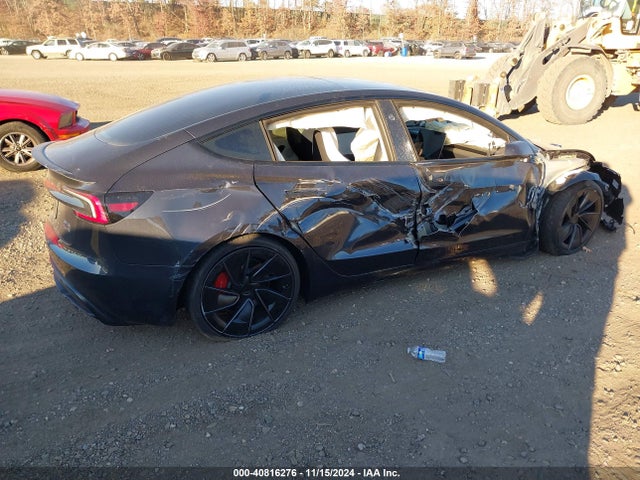 2024 TESLA MODEL 3 5YJ3E1ET4RF868928 Photo 3
