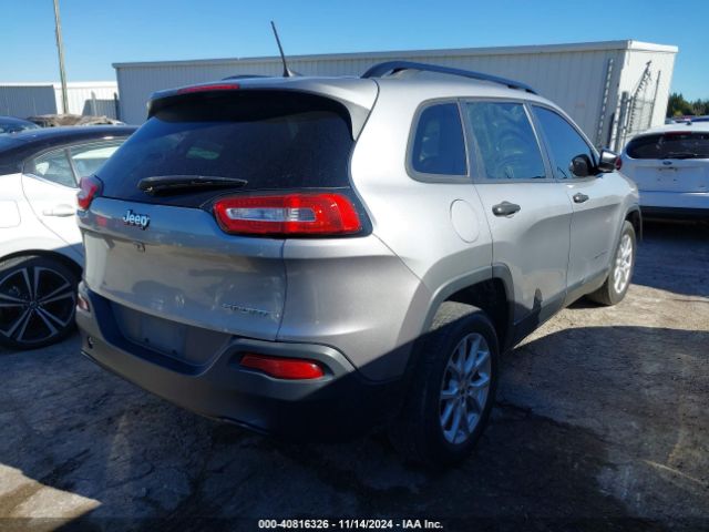 1C4PJLAB0HW669133 Jeep Cherokee Sport Fwd