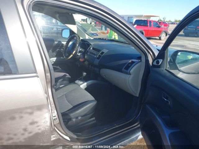 2011 MITSUBISHI OUTLANDER JA4AS3AW5BU032614 Photo 4