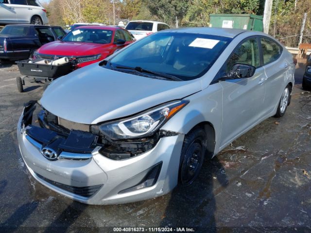 5NPDH4AE3GH665872 Hyundai ELANTRA SE