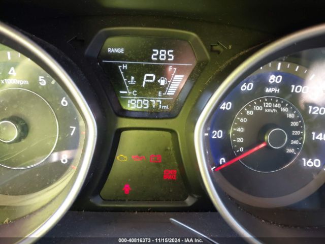 5NPDH4AE3GH665872 Hyundai ELANTRA SE