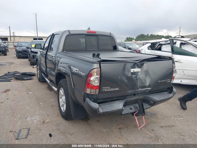 Toyota Tacoma Double Cab Prerunner 2014 3TMJU4GN2EM158748 Image 3