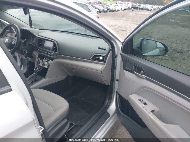 Hyundai ELANTRA SEL 2019 KMHD84LF1KU744425 Image 5
