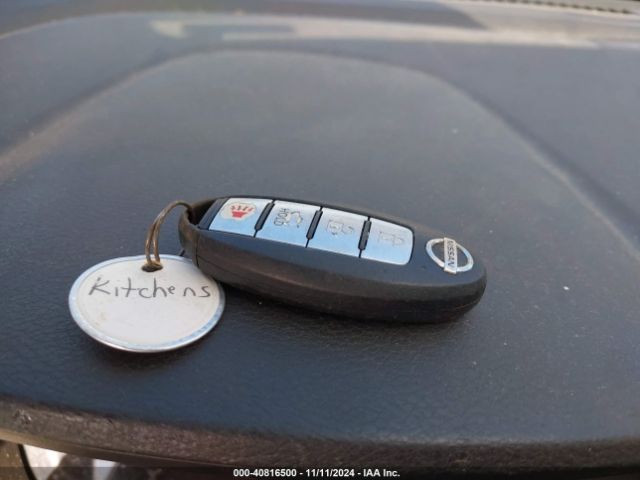 3N1CN8DV8ML811057 Nissan Versa S Xtronic Cvt