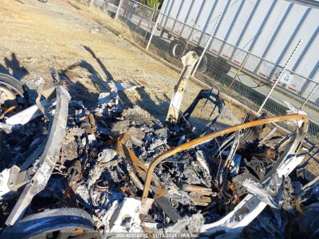 2022 TESLA MODEL X 7SAXCBE60NF356846 Photo 5