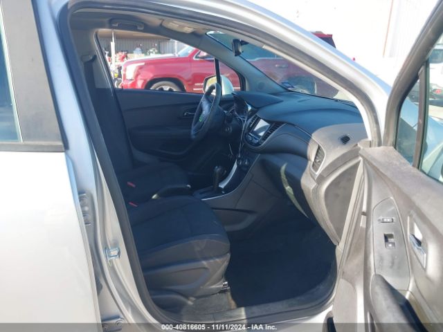 3GNCJNSB2JL367449 Chevrolet TRAX LS