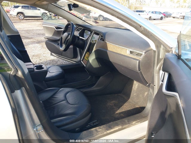 2013 TESLA MODEL S 5YJSA1DN0DFP05471 Photo 4