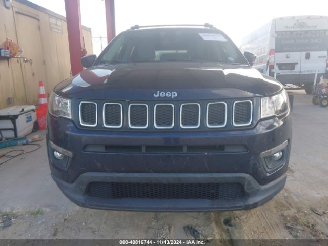 3C4NJCBB5KT851896 Jeep Compass Latitude Fwd