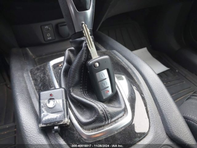 KNMAT2MT2HP548998 Nissan ROGUE S