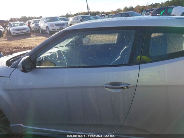 KMHTC6AE6GU282709 Hyundai Veloster Turbo