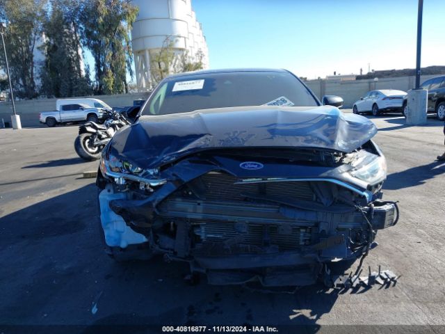 3FA6P0LU7KR220734 Ford Fusion Hybrid Se