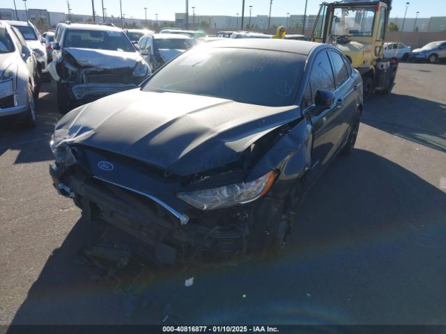 3FA6P0LU7KR220734 Ford Fusion Hybrid Se