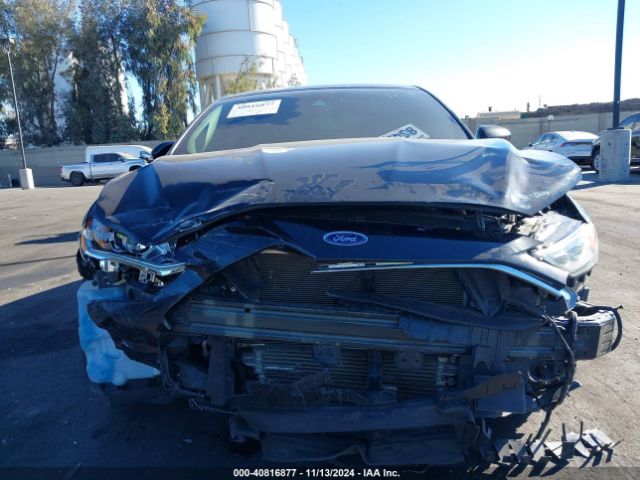 3FA6P0LU7KR220734 Ford Fusion Hybrid Se