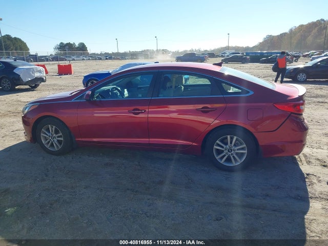 Hyundai SONATA SE 2015 5NPE24AF5FH206372 Image 14