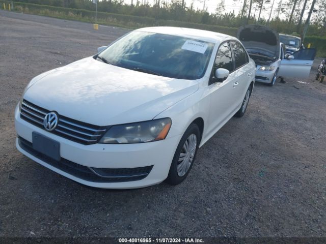 1VWAT7A36EC103388 Volkswagen Passat 1.8t S