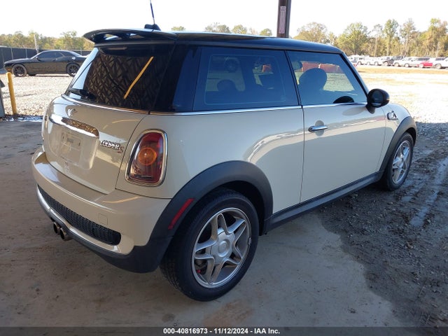2008 MINI COOPER S WMWMF73578TT88254 Photo 3