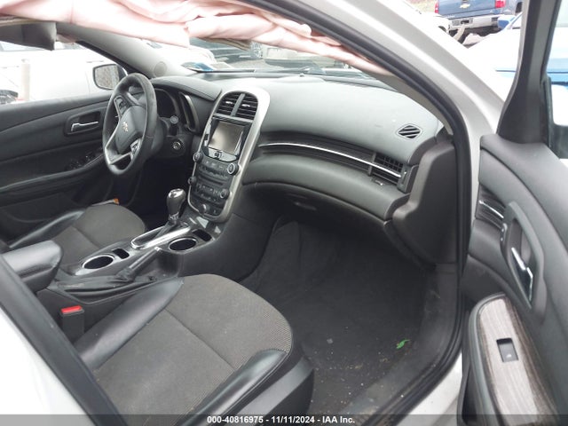 Chevrolet MALIBU 1LT 2015 1G11C5SL1FU150676 Image 5