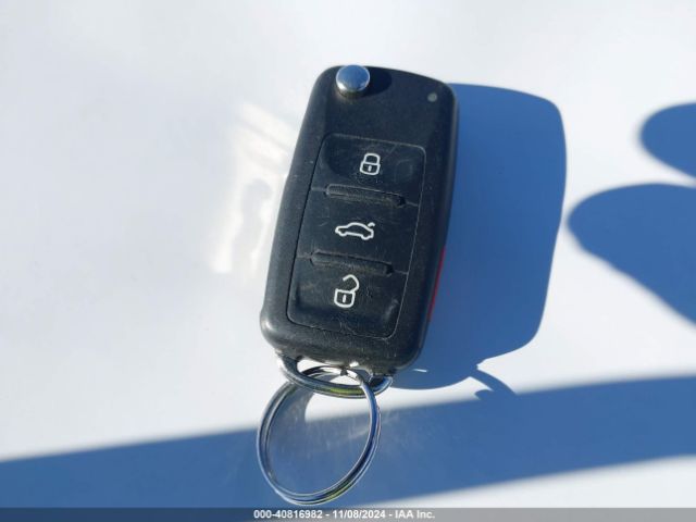 3VWL17AJ6EM372440 Volkswagen Jetta 1.8t Sel