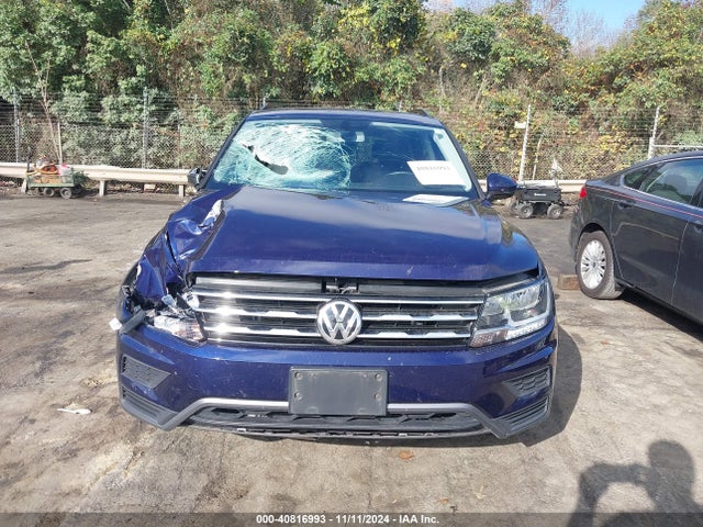 3VV2B7AX9MM046972 Volkswagen Tiguan 2.0t Se/2.0t Se R-line Black/2.0t Sel