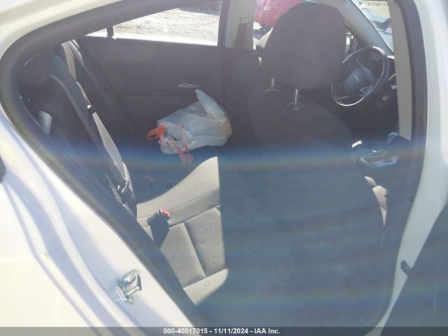 1G1PC5SB0F7186651 Chevrolet Cruze 1lt Auto