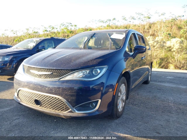 2C4RC1FG0KR638542 Chrysler Pacifica Touring Plus