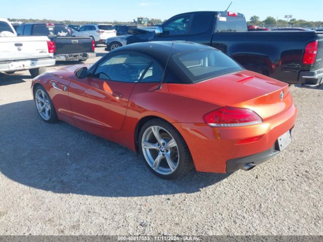 2014 BMW Z4 WBALM7C57EE385887 Photo 2