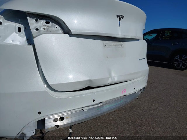 2022 TESLA MODEL Y 7SAYGDEE1NF393223 Photo 5