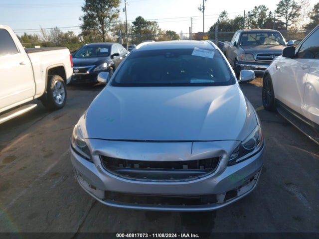 YV140MEM9F1258311 Volvo V60 T5 Platinum