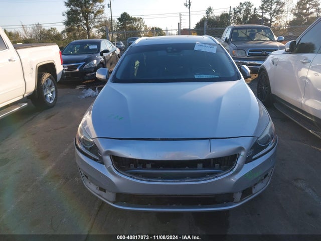 YV140MEM9F1258311 Volvo V60 T5 Platinum
