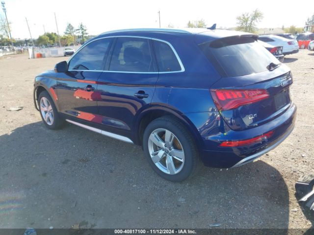 WA1BNAFY5J2231067 Audi Q5 2.0t Premium/2.0t Tech Premium