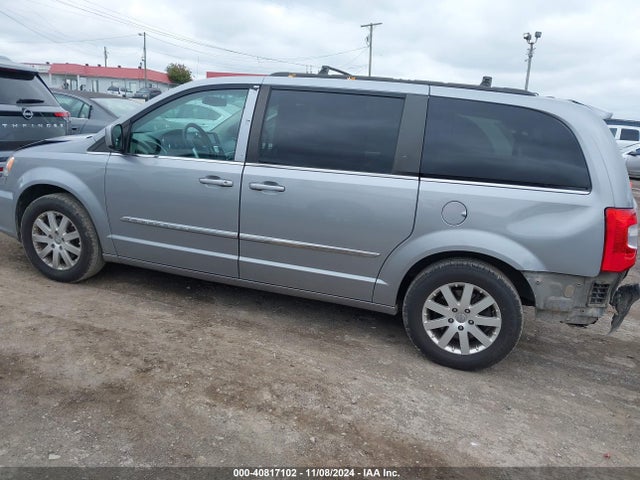 2C4RC1BG8FR587626 Chrysler Town & Country Touring