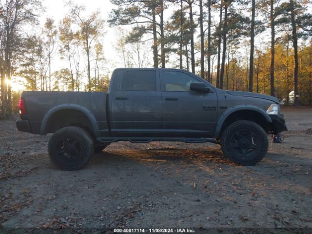 1C6RR7KT2HS625911 RAM 1500 Express  4x4 5'7 Box
