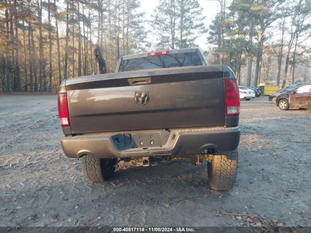 1C6RR7KT2HS625911 RAM 1500 Express  4x4 5'7 Box