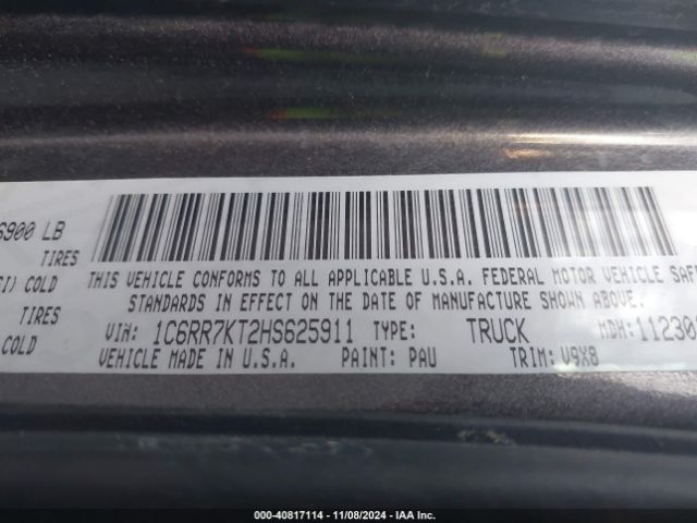 1C6RR7KT2HS625911 RAM 1500 Express  4x4 5'7 Box