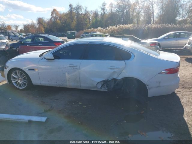 SAJBE4BV5HCY41396 Jaguar Xf 35t Prestige
