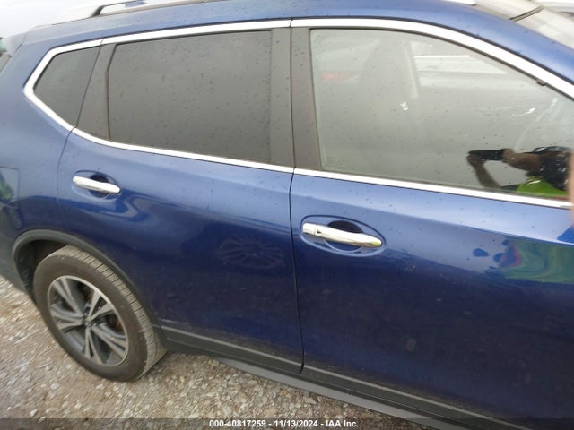 Nissan ROGUE SV 2019 5N1AT2MTXKC823804 Image 14