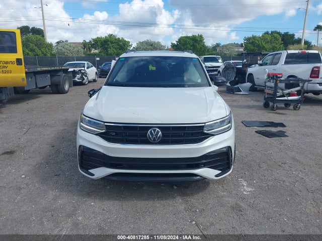 3VVCB7AX0RM149550 Volkswagen Tiguan 2.0t Se R-line Black
